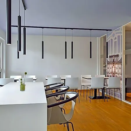 Mannheim-neuostheim 3*