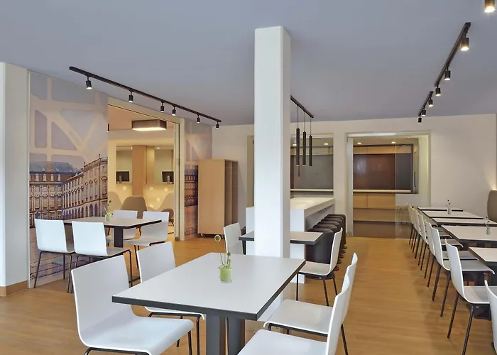 Mannheim-neuostheim 3*